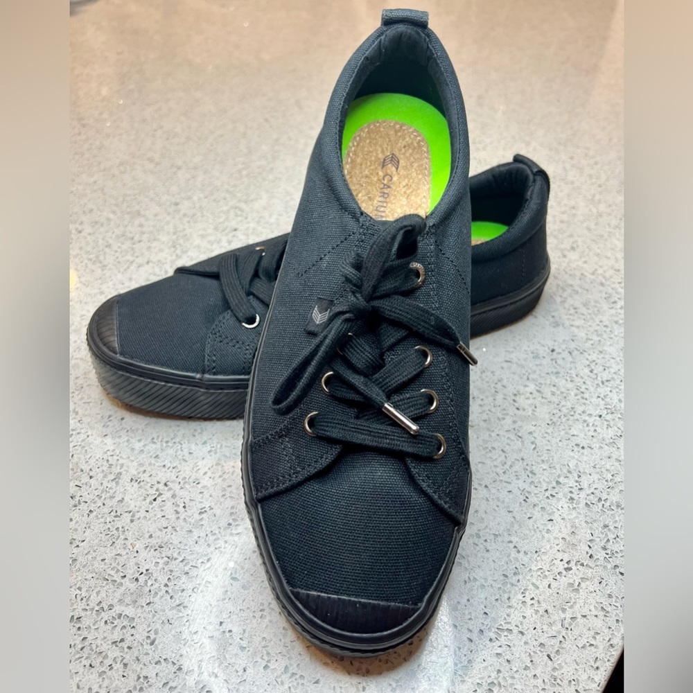 NWOT, Cotton linen thick rubber soles roomy size 9 women 7.5 men unisex shoe